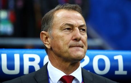 
کوریره: پس از مصیبت‌های استراماچونی، حالا دبیاسی نزدیک نیمکت ایران!
