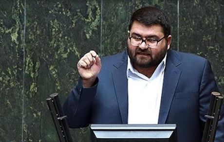 جمهوریت را با ابزارهایی چون نظرخواهی و همه پرسی قدرت ببخشیم / متأسفانه نظرات مردم شنیده نمی شود / دلیل سکوت صداوسیما چیست؟