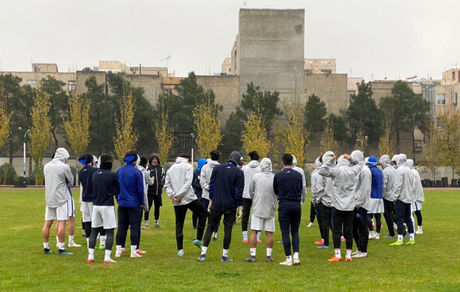 مرور برنامه‌ تاکتیکی استقلالی‌ها زیر بارش شدید باران