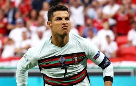  رونالدو تا 39 سالگی به فوتبال ادامه می دهد