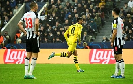 لیگ قهرمانان اروپا: برد راحت پی‌اس‌جی مقابل میلان / منچسترسیتی، پورتو، دورتموند و لایپزیک پیروز سایر بازی‌ها / آتلتیکو متوقف شد