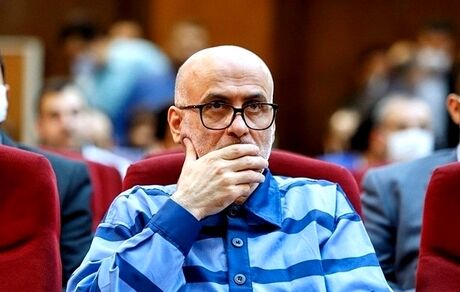 دفتر طبری کانون مراجعه برخی از متهمان برای حل پرونده‌شان، شده بود/ اعمال نفوذ متهم در پرونده‌ رجال سیاسی قابل توجه است