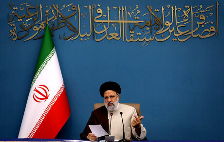 آیت‌الله رئیسی: شکست خوردگان اغتشاشات خیابانی در التهابات ارزی دست دارند