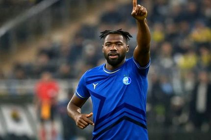 بازیکن اهل هائیتی استقلال به تمرینات بازگشت