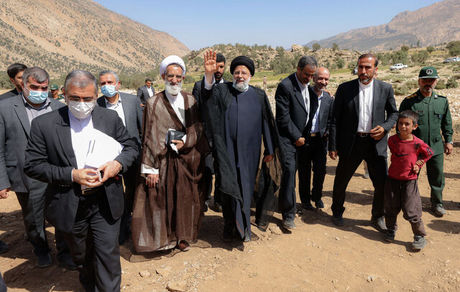 با عزم ملی، غبار محرومیت را از چهره زیبای مناطق عشایری استان چهارمحال و بختیاری خواهیم زدود