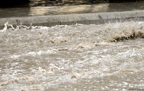 
آماده‌باش برای سیل
