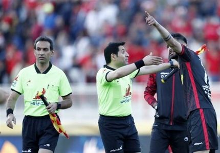 ادعای جنجالی تراکتور: نفوذی‌های پرسپولیس سنگ پرتاب کردند