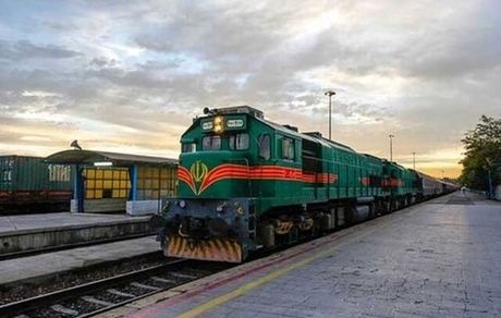 حرکت قطار تهران به وان از ۱۹ اسفند کلید می‌خورد