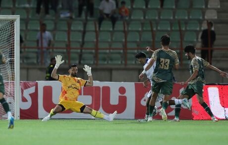 استقلال به کمک VAR شمس آذر را برد