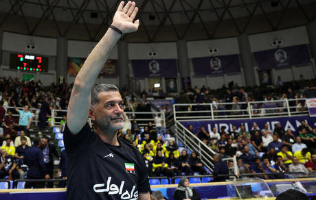 وعده عطایی: برای قهرمانی به ارومیه آمده‌ایم