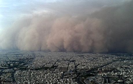 ایران دارای رنگین‌کمانی از گسل‌ها است/منشأ ۸۵ درصد ریزگردها از کشور عراق
