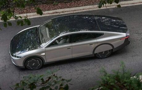 استارتاپ هلندی، اولین خودروی خورشیدی را می‌سازد
