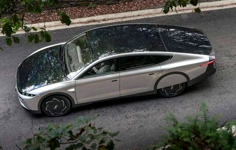 استارتاپ هلندی، اولین خودروی خورشیدی را می‌سازد
