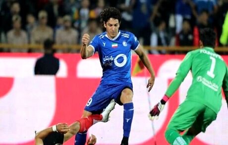 استقلال، مطالبات بازیکن خارجی‌اش را داد
