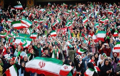 مانع حضور زنان در ورزشگاه شوید!
