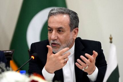 عراقچی: اقدامات ایران و پاکستان علیه تروریست شدت می‌گیرد