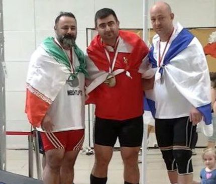 عکس پایانی وزنه بردار پیشکسوت ایران جنجالی شد
