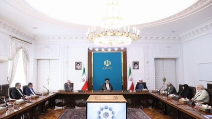 تاکید رئیسی بر تهیه سند کاهش فقر
