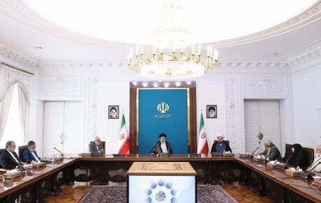تاکید رئیسی بر تهیه سند کاهش فقر