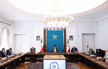 تاکید رئیسی بر تهیه سند کاهش فقر