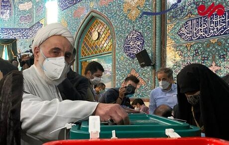 عارف و ناطق نوری رای خود را به صندوق انداختند