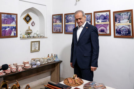 بازدید رئیس جمهور از مسجد کبود ایروان