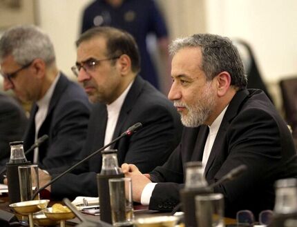 ابراز امیدواری عراقچی برای کاهش تنش بین هند و پاکستان