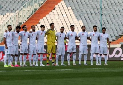 
از رقص با پرچم عربستان تا فحاشی به زبان فارسی
