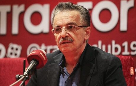 زنوزی: باشگاه‌های فوتبال درآمدی ندارند / مدیران تیم‌های دولتی بدون توجه خرج می‌کنند