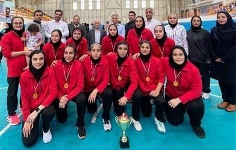 پایان لیگ برتر هاکی بانوان با قهرمانی هلال احمر تهران