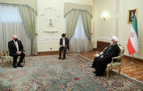 استقبال رییس جمهور از توسعه همکاری‌های ایران و اسلواکی