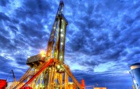 توسعه میدان آزادگان روی غلتک افتاد/افزایش سالانه ۱۴ میلیارد دلاری درآمد نفتی ایران