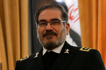 شمخانی روز معلم و روز کارگر را به این «دو رکن اصیل جامعه ایرانی» تبریک گفت