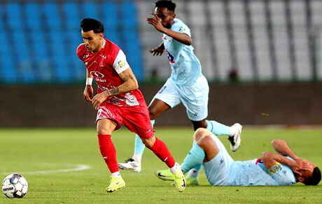 پرسپولیس با خوش‌شانسی گل‌گهر را برد
