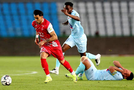 پرسپولیس با خوش‌شانسی گل‌گهر را برد