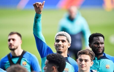 فوتبال در اروپا: یوونتوس به سختی برد / اینتر، ناپولی بی شکست را مغلوب کرد بارسلونا در جام حذفی هم متوقف شد / تاتنهام حریف خود را له کرد