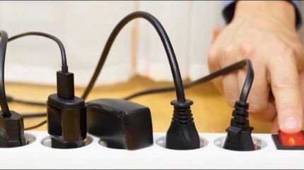 خسارت نوسانات برق تا اوایل آذر پرداخت می‌شود