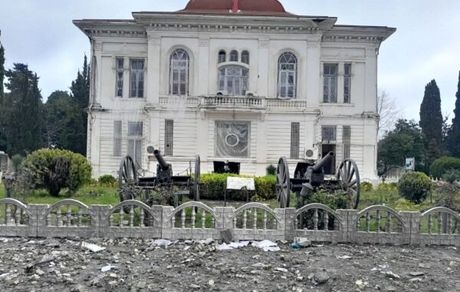 نیمی از کاخ موزه نظامی بندرانزلی در تجاوزآمریکایی-صهیونیستی تخریب شد