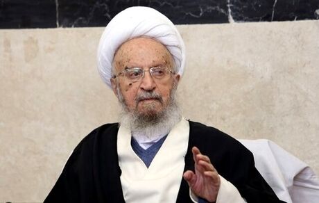آیت‌الله مکارم به بیمارستان منتقل شد
