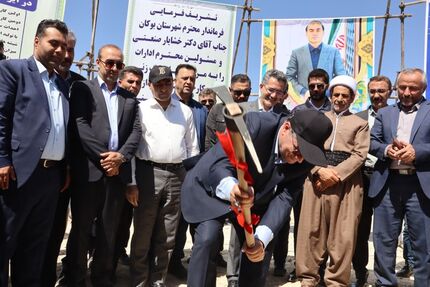 آغاز شیشه خودرو و ساختمان در بوکان