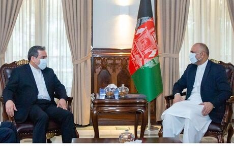 
دیدار عراقچی با سرپرست وزارت امور خارجه افغانستان
