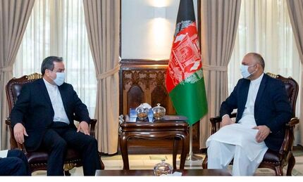 
دیدار عراقچی با سرپرست وزارت امور خارجه افغانستان
