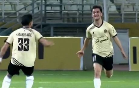 هوادار باز هم باخت / شمس آذر از قعر فرار کرد