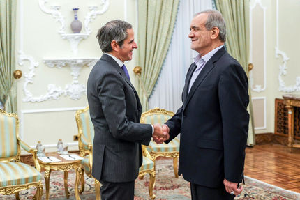 پزشکیان: ایران آمادگی خود را برای همکاری و همگرایی با آژانس بین‌المللی انرژی اتمی اعلام می‌کند