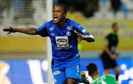 علت دروزدن استقلال توسط گلزن فولاد