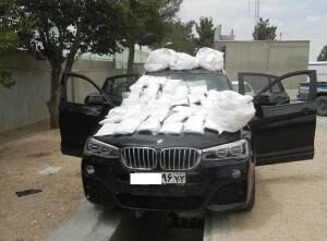 کشف و توقیف یک دستگاه بی‌ام‌و پر از شیشه