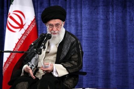 رهبر انقلاب: مجلسی می‌خواهیم که کشور را از توطئه‌ها مصونیت ببخشد