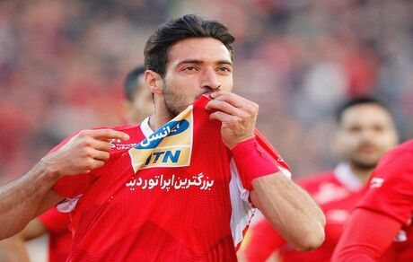 خلیل زاده در پرسپولیس می‌ماند