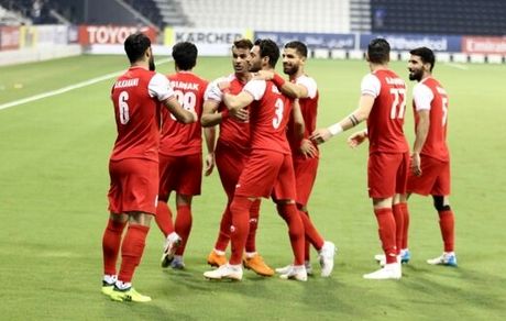 اعتراض‌های ژاوی به داور کره‌ای/ رسول پناه در ورزشگاه حاضر شد