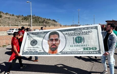 اعتراض دلاری تراکتوری‌ها به مهاجم سپاهان!